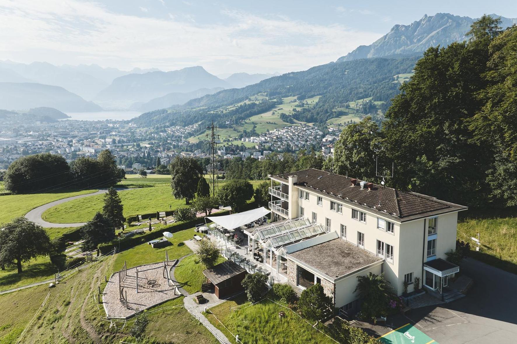 Sonnenberg Inn 3*